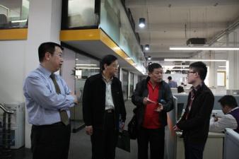 大學(xué)生電子商務(wù)就業(yè)懇談會(huì) 洞察行業(yè)趨勢，規(guī)劃職業(yè)未來